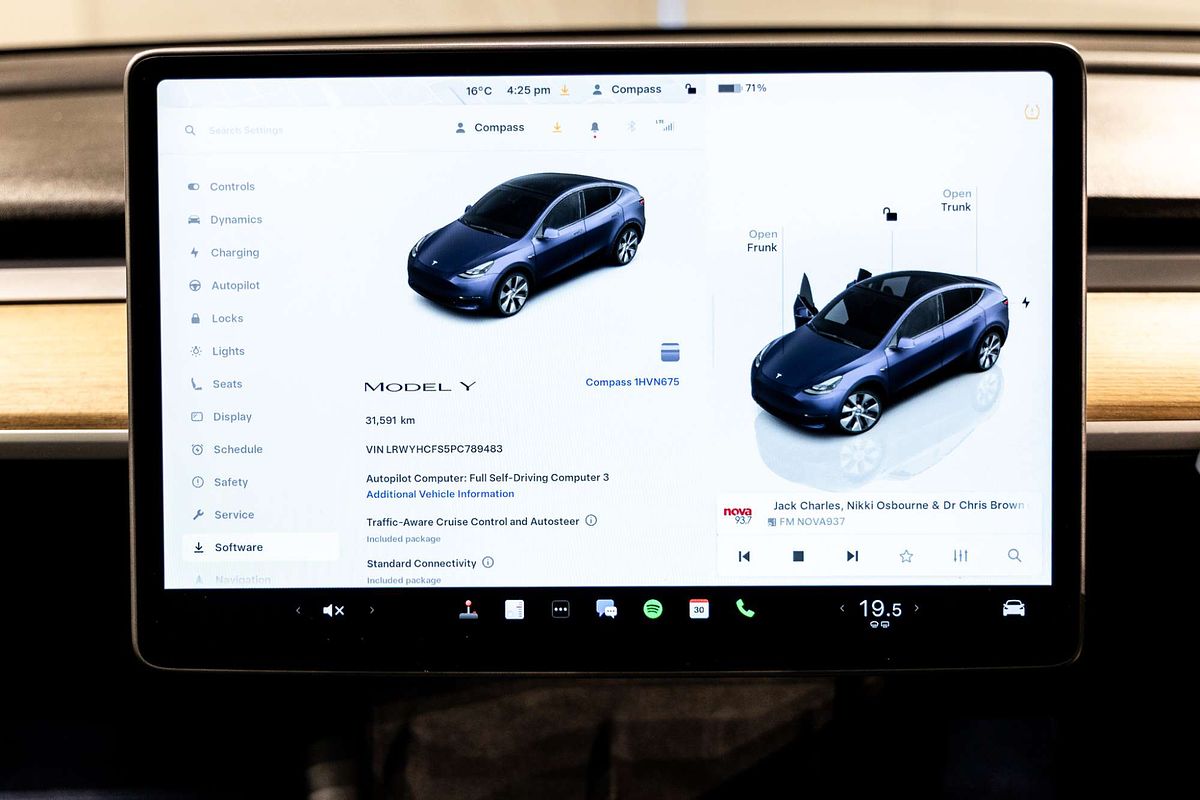 2023 Tesla Model Y Rear-Wheel Drive