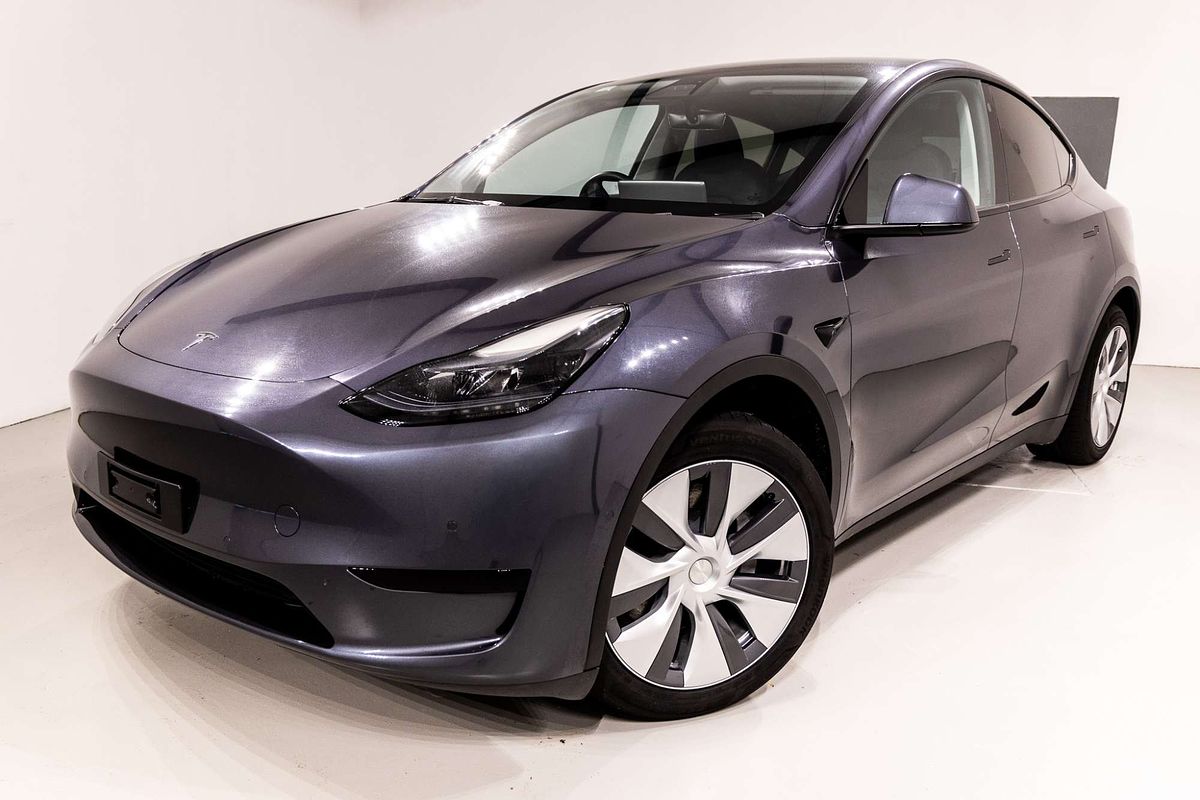 2023 Tesla Model Y Rear-Wheel Drive
