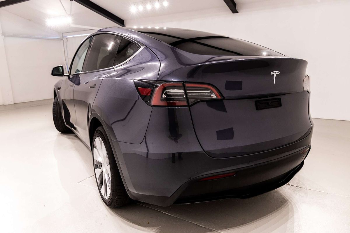 2023 Tesla Model Y Rear-Wheel Drive