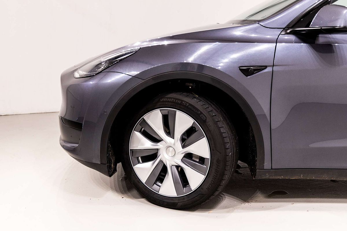 2023 Tesla Model Y Rear-Wheel Drive