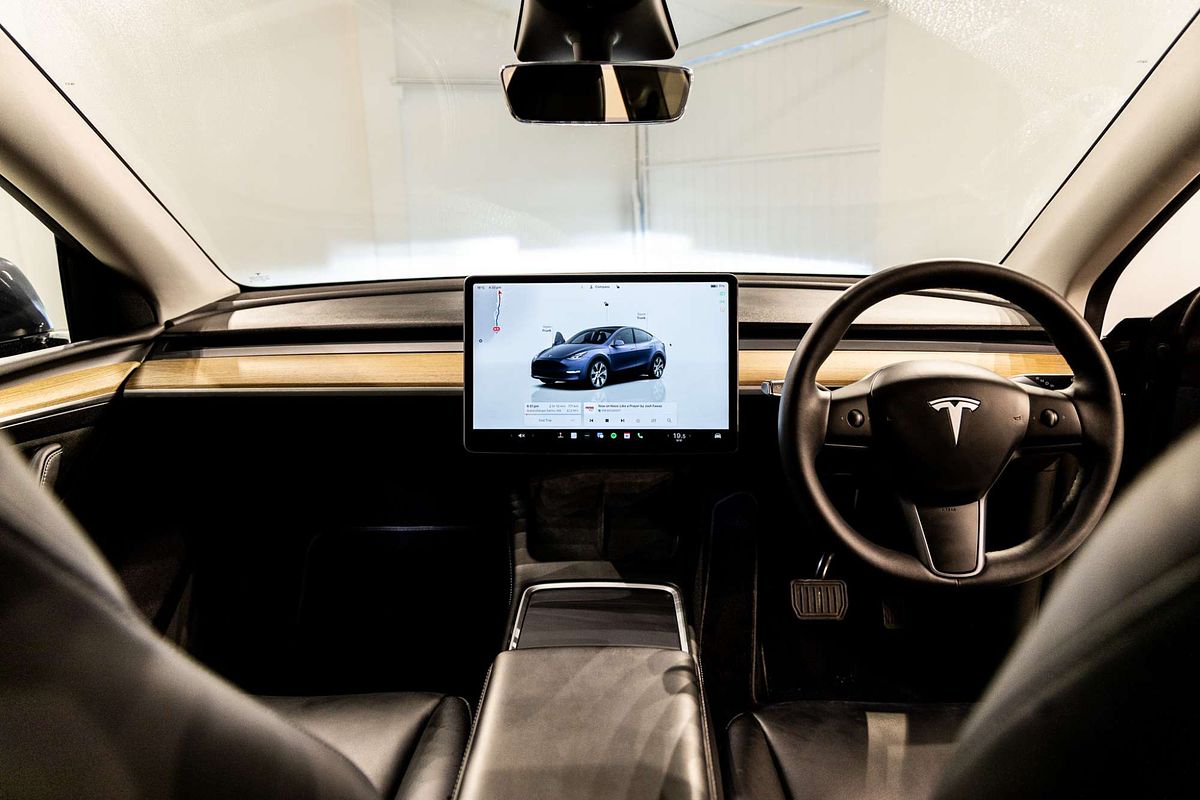 2023 Tesla Model Y Rear-Wheel Drive