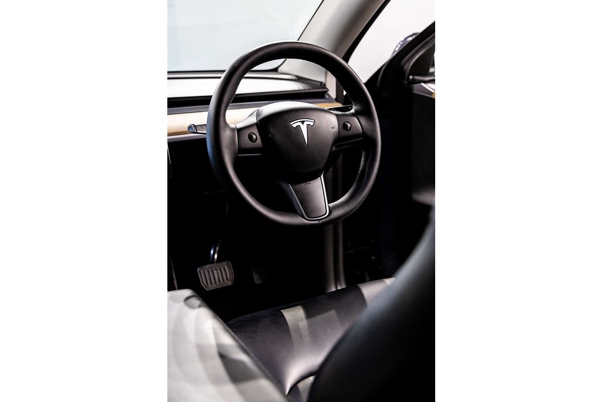 2023 Tesla Model Y Rear-Wheel Drive