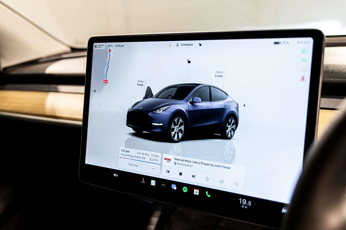 2023 Tesla Model Y Rear-Wheel Drive