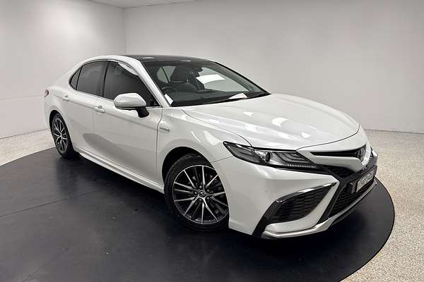 2024 Toyota Camry SL AXVH70R