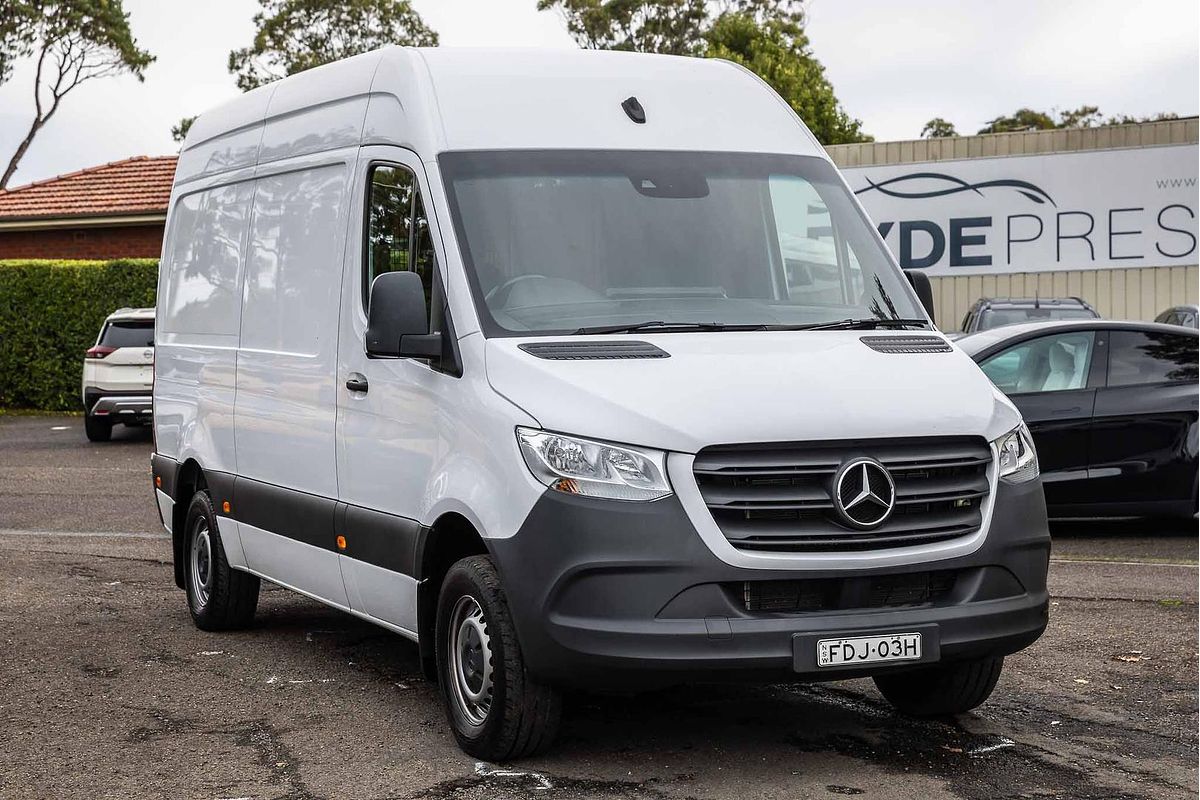 2023 Mercedes-Benz Sprinter 315CDI VS30 MWB Low Roof