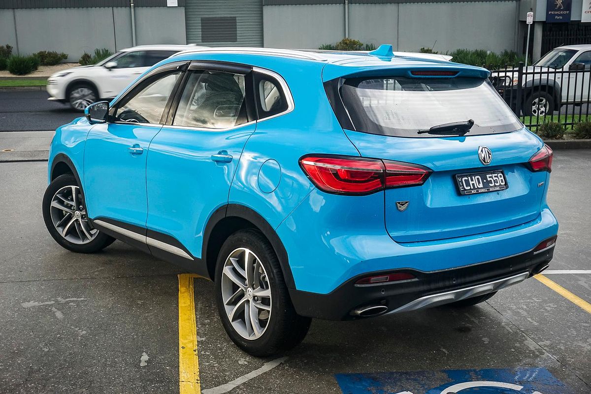2022 MG HS Essence SAS23