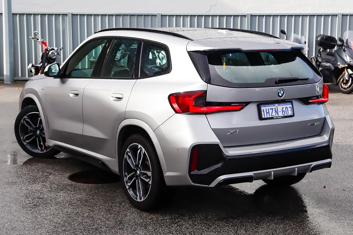 2023 BMW X1 xDrive20i U11