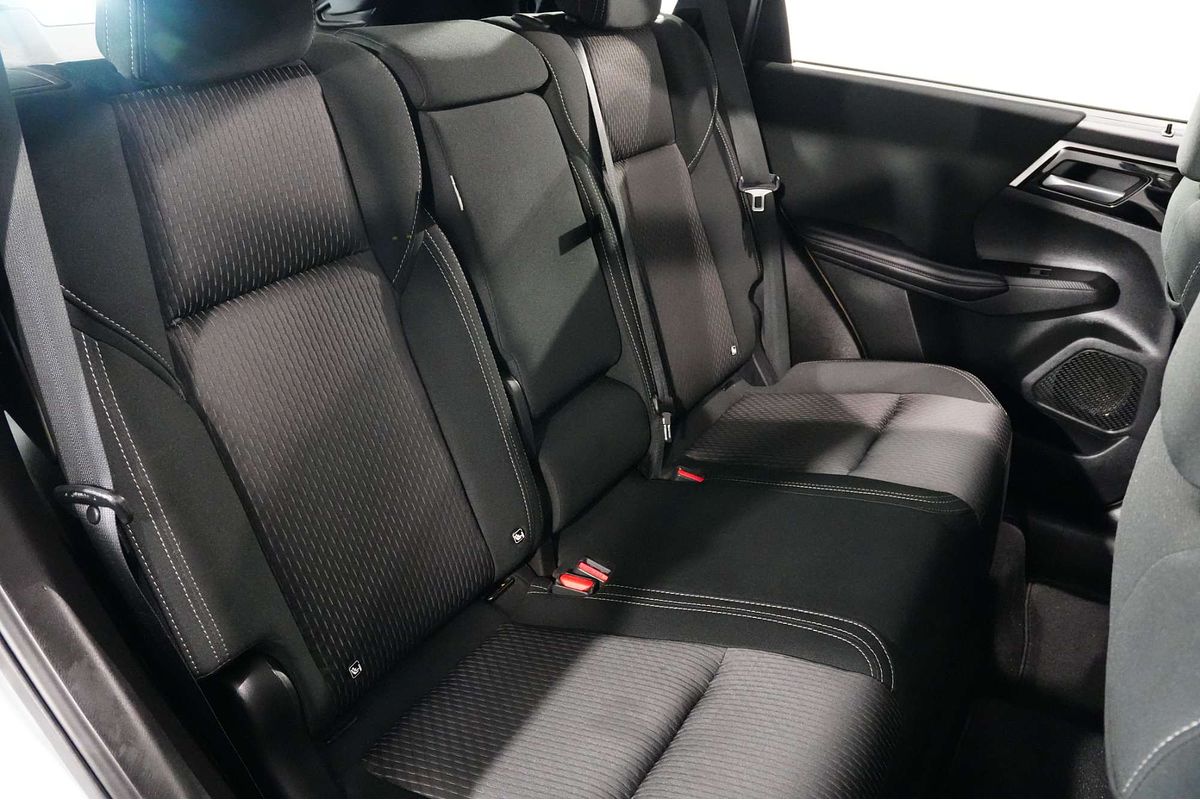 2022 Mitsubishi Outlander ES ZM
