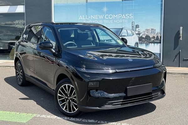 2026 Leapmotor B10 Design LR A12