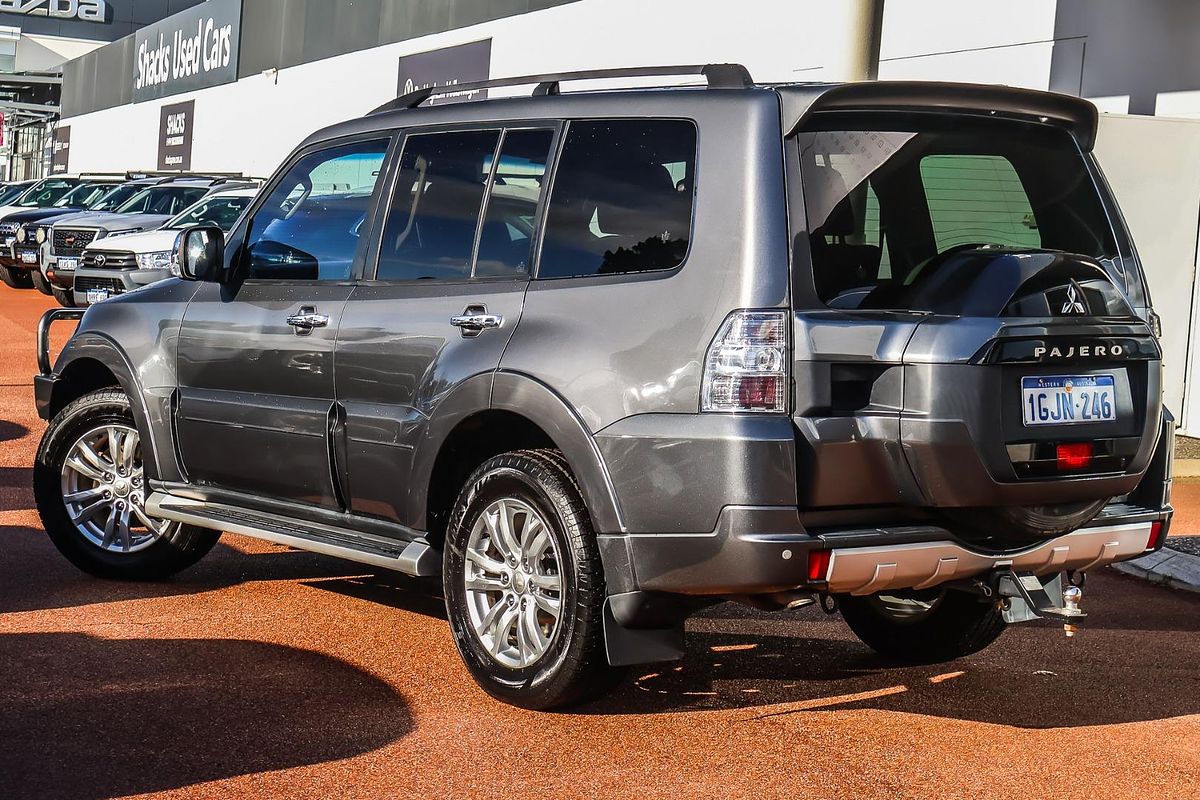 2017 Mitsubishi Pajero GLS NX