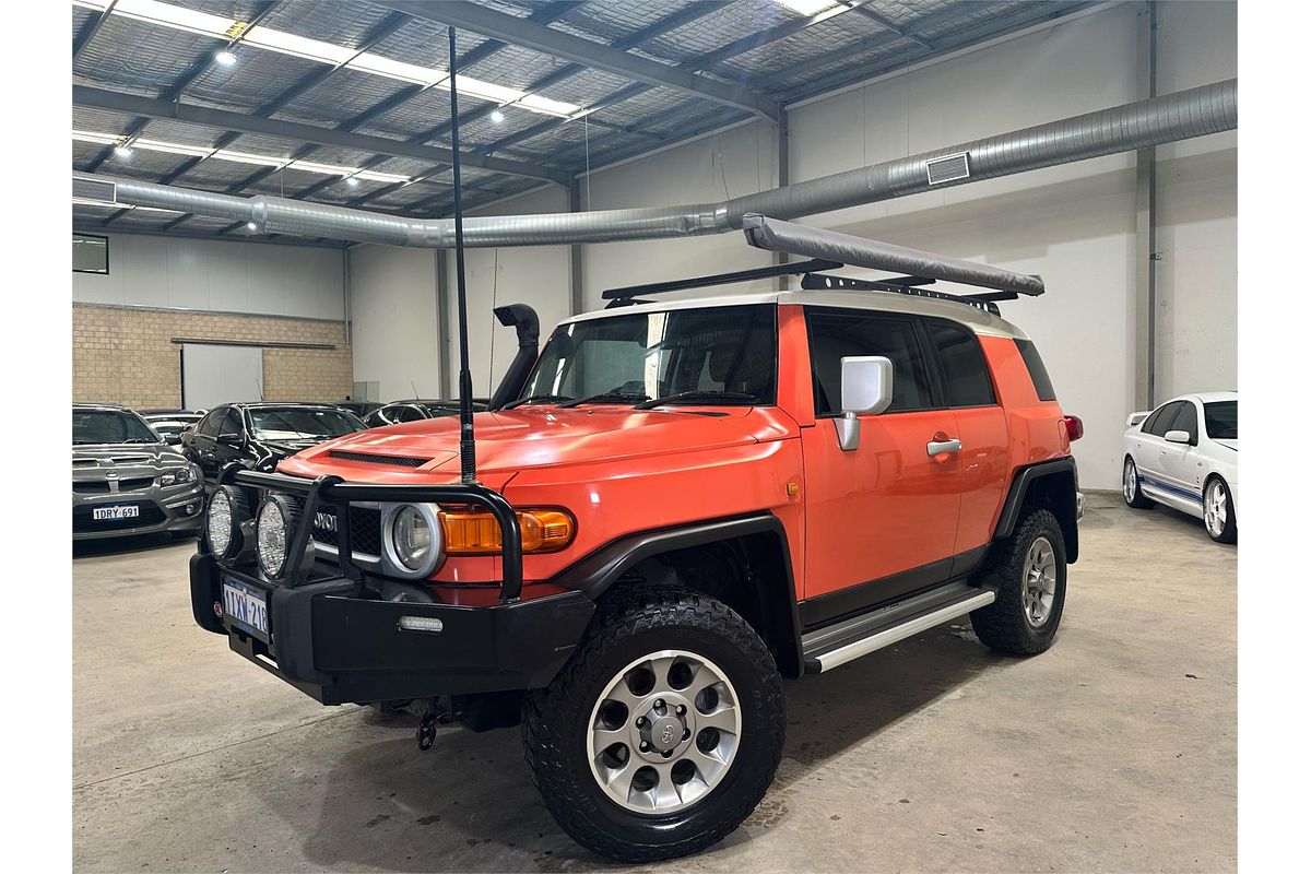 2012 Toyota FJ Cruiser GSJ15R