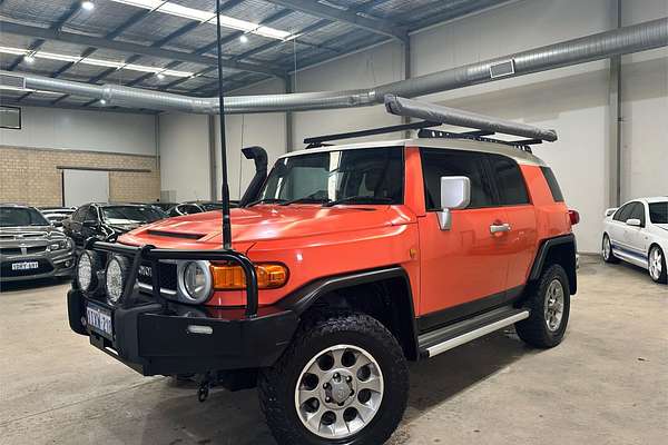2012 Toyota FJ Cruiser GSJ15R
