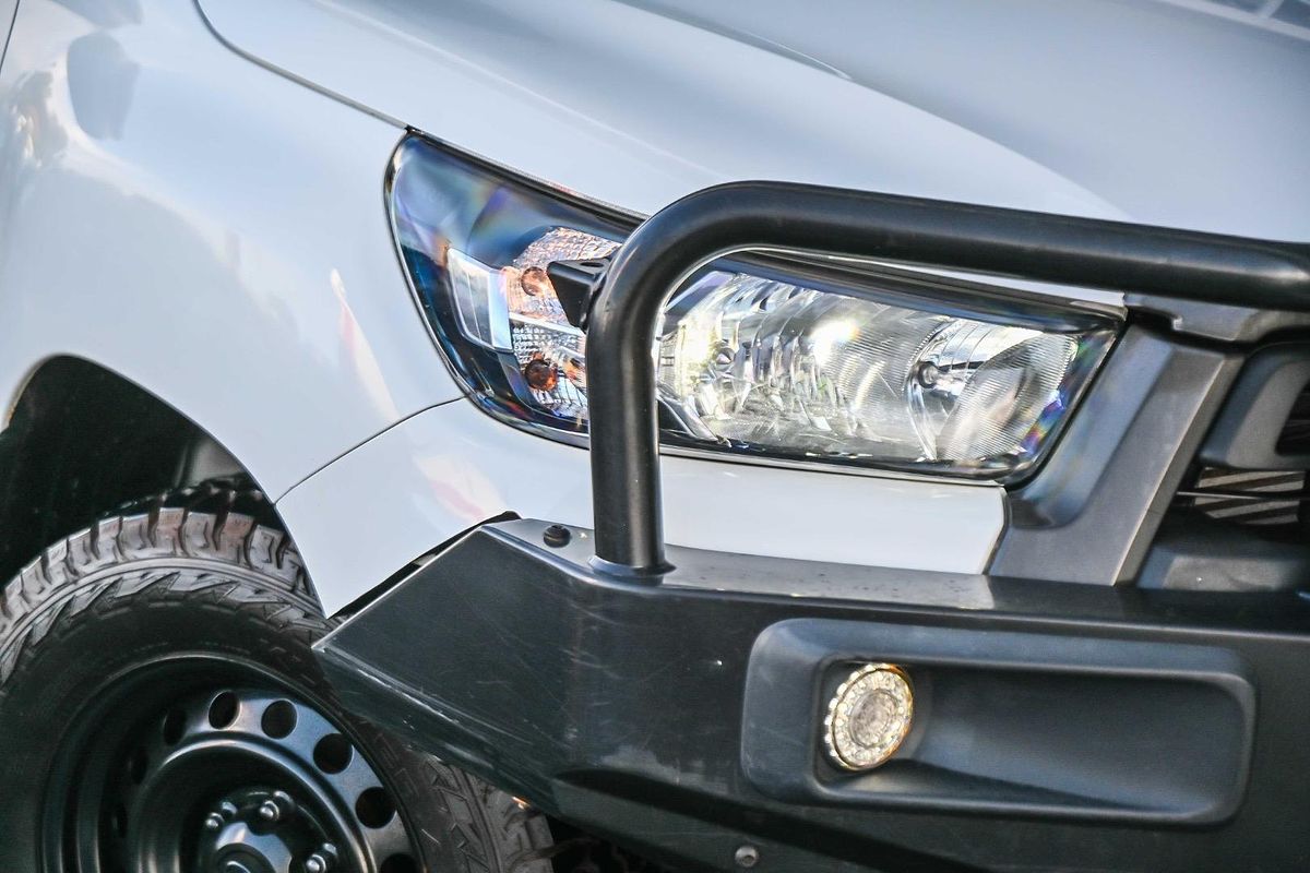 2022 Toyota Hilux SR GUN126R