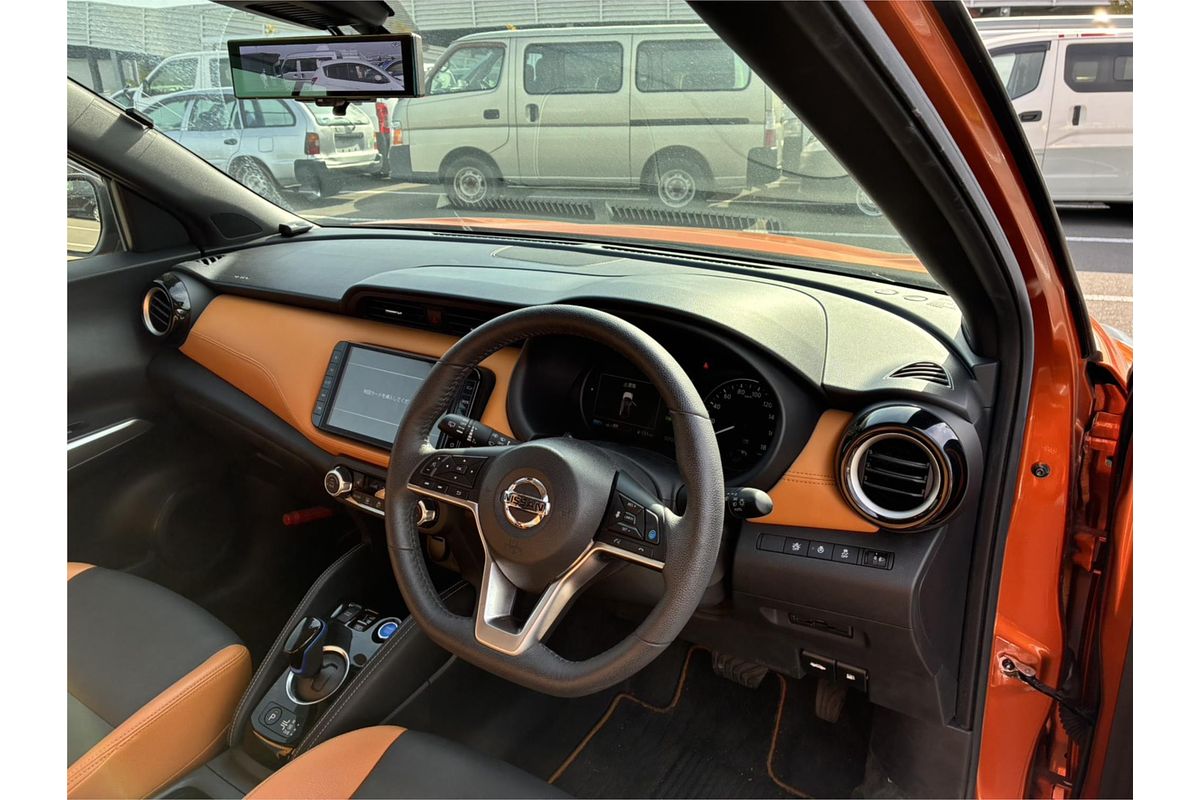 2021 Nissan Kicks X Two-tone Interior Edition