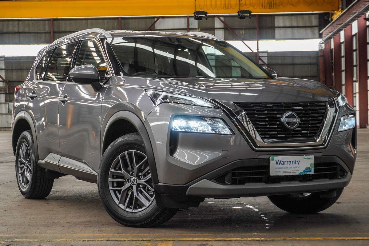 2025 Nissan X-TRAIL ST T33