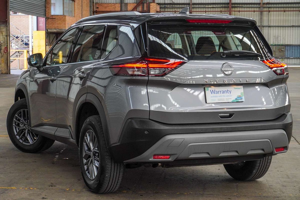 2025 Nissan X-TRAIL ST T33