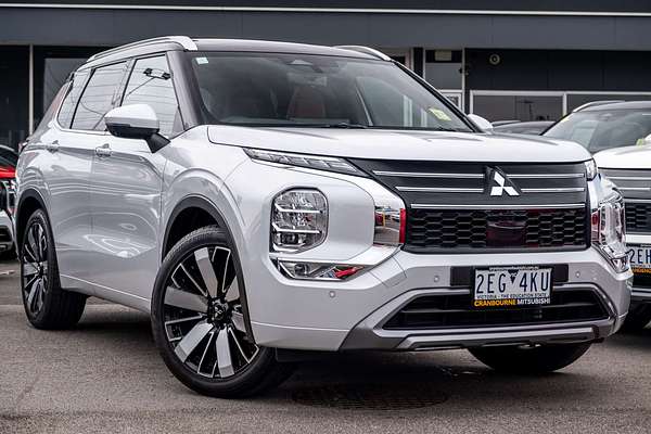 2025 Mitsubishi Outlander Exceed Tourer ZM
