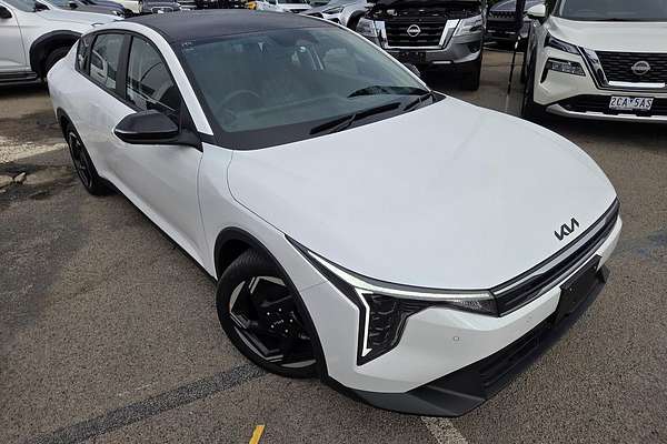 2025 Kia K4 Sport+ CL4m