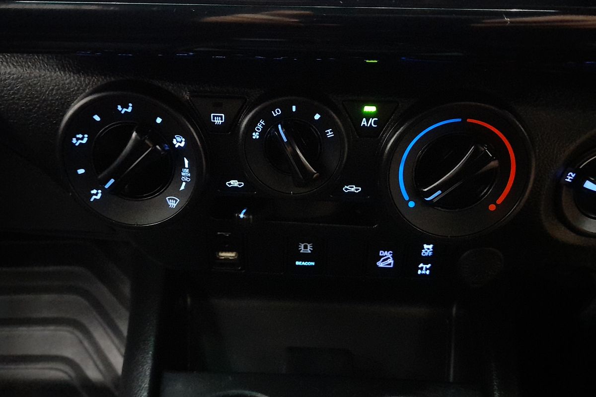 2022 Toyota Hilux SR GUN126R 4X4