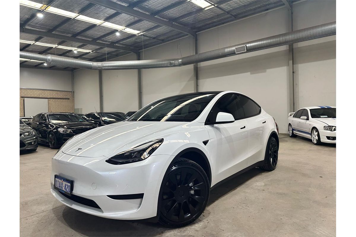 2024 Tesla Model Y Rear-Wheel Drive MY23