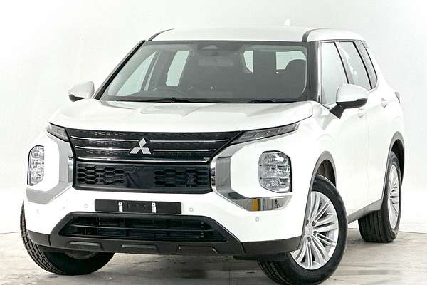 2024 Mitsubishi Outlander ES ZM