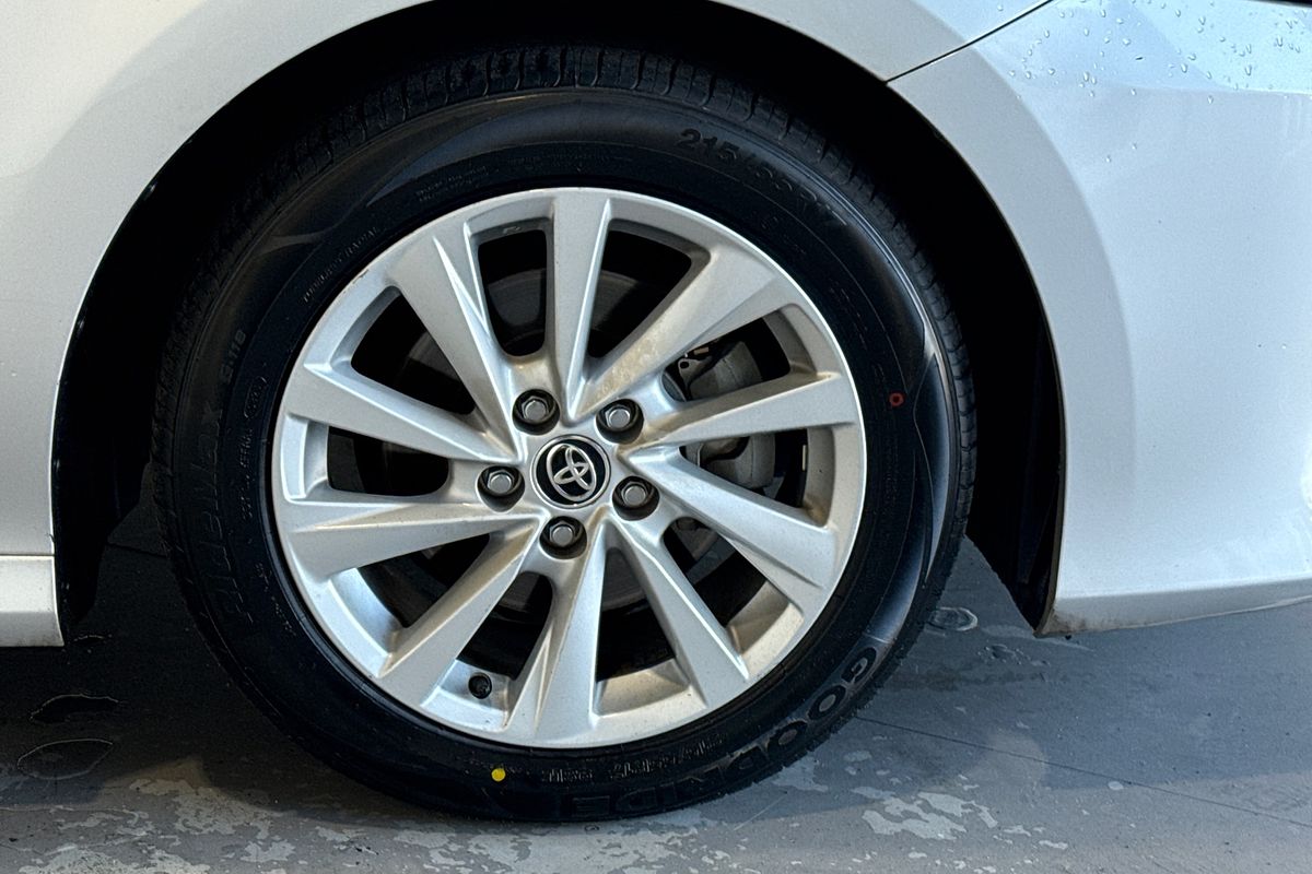 2022 Toyota Camry ASCENT HYBRID AXHV70R