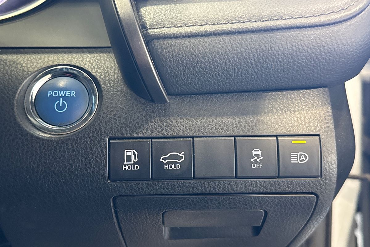 2022 Toyota Camry ASCENT HYBRID AXHV70R