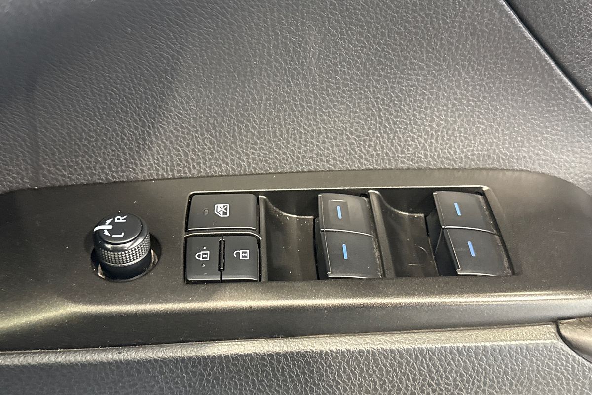 2022 Toyota Camry ASCENT HYBRID AXHV70R