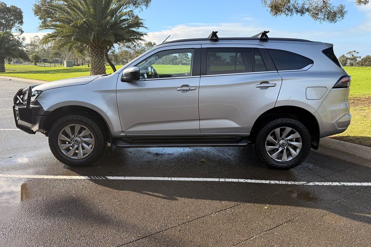 2024 Isuzu MU-X LS-U
