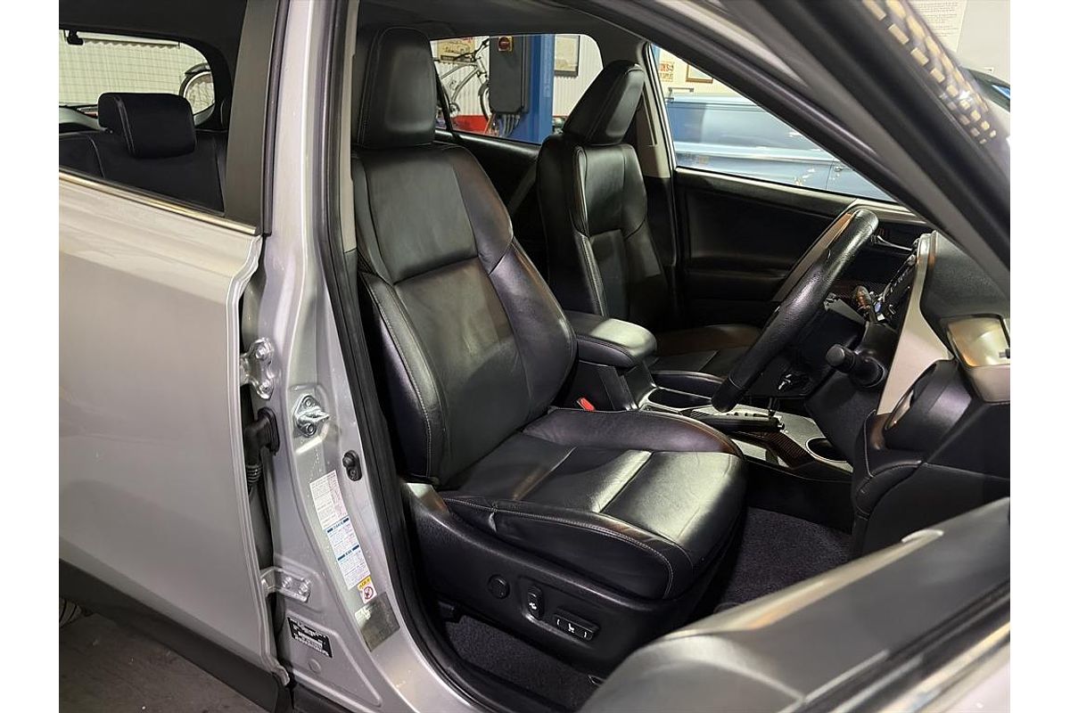 2014 Toyota RAV4 CRUISER (4x4) ASA44R