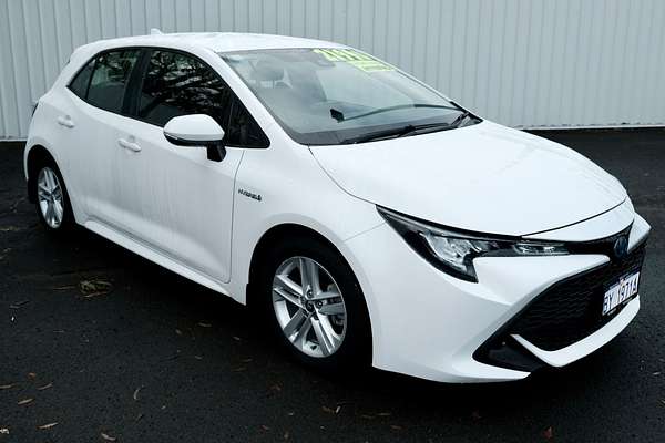 2018 Toyota Corolla Ascent Sport Hybrid ZWE211R