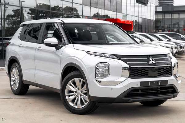 2026 Mitsubishi Outlander ES ZM