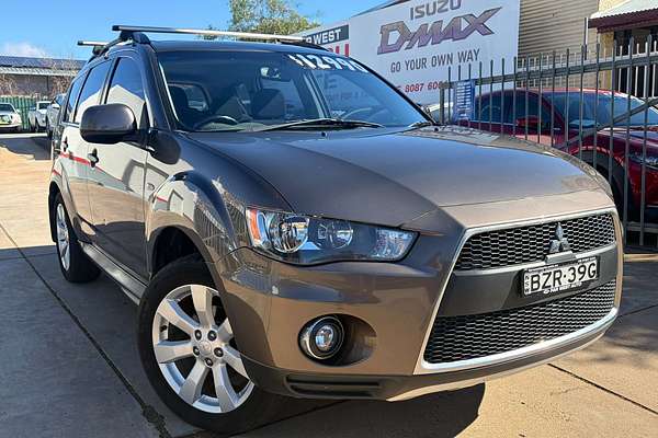 2011 Mitsubishi Z