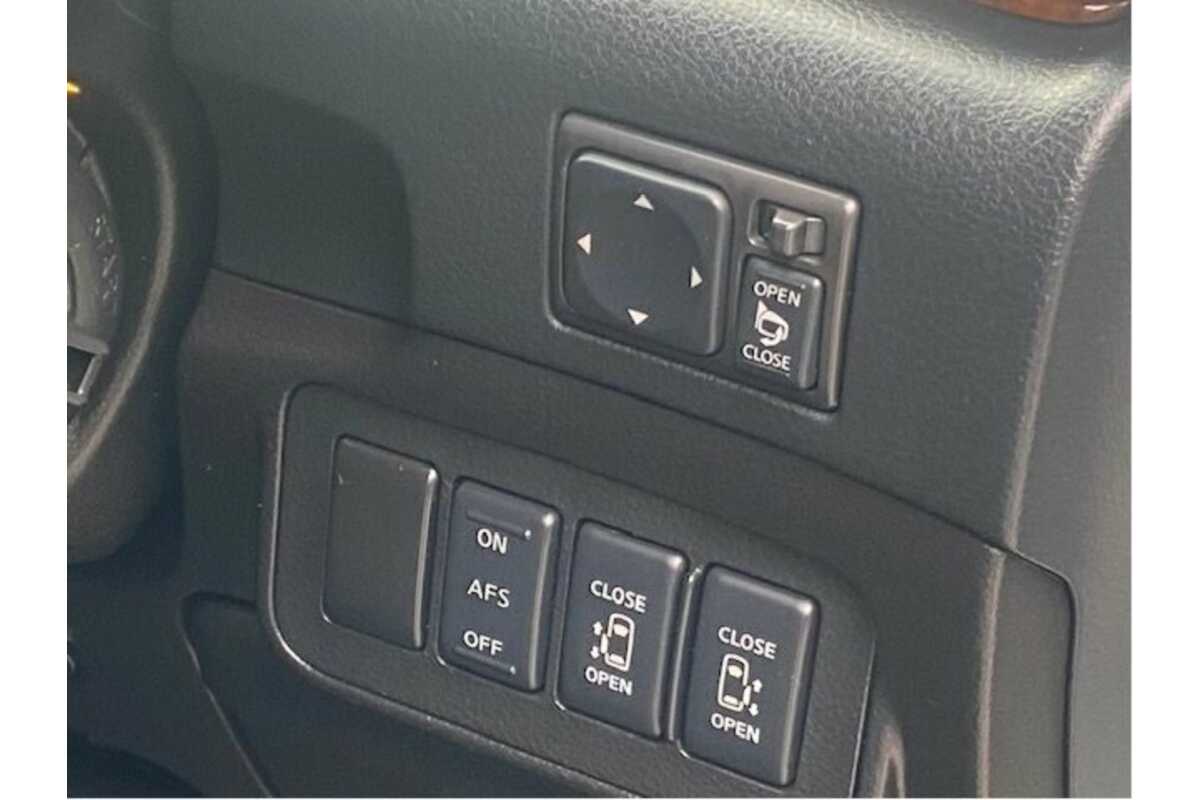 2008 Nissan Elgrand  E51