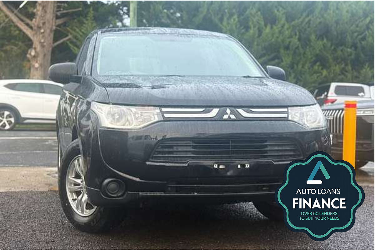 2013 Mitsubishi Outlander ES ZJ