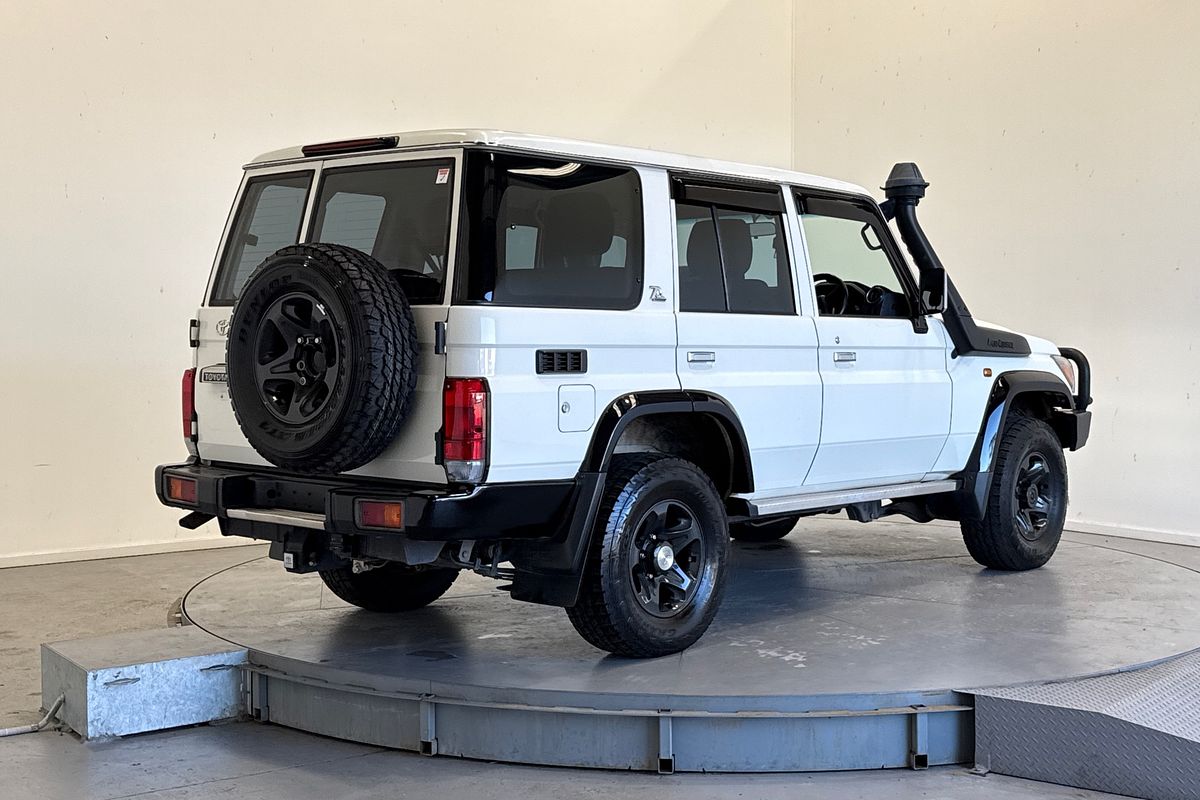 2021 Toyota Landcruiser GXL VDJ76R