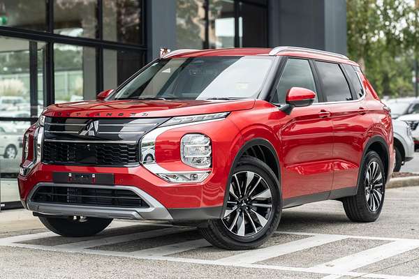 2025 Mitsubishi Outlander LS ZM