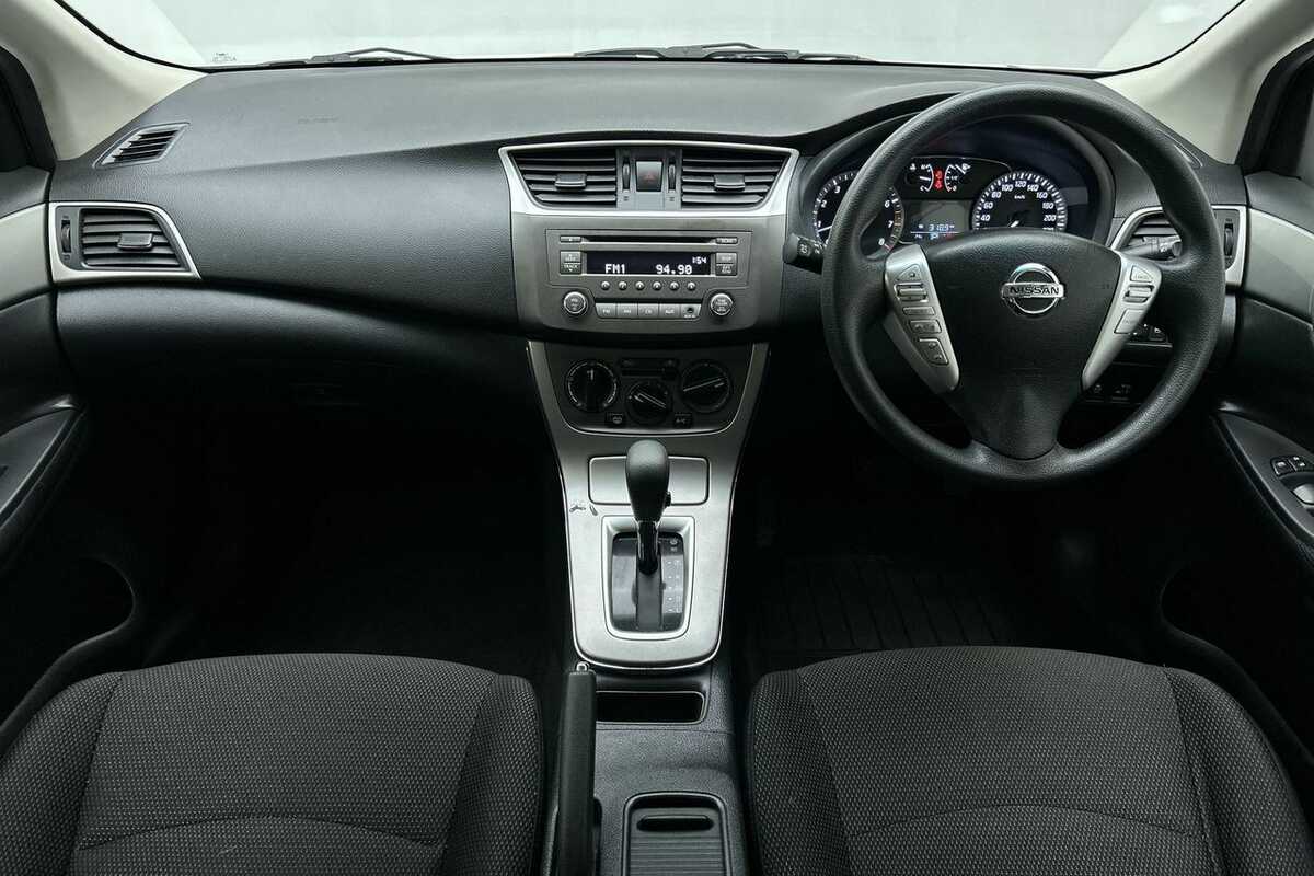 2013 Nissan Pulsar ST C12