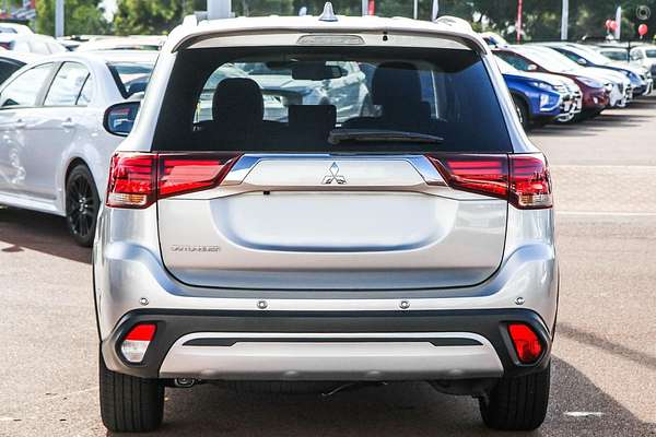2019 Mitsubishi Outlander LS ZL thumb-2