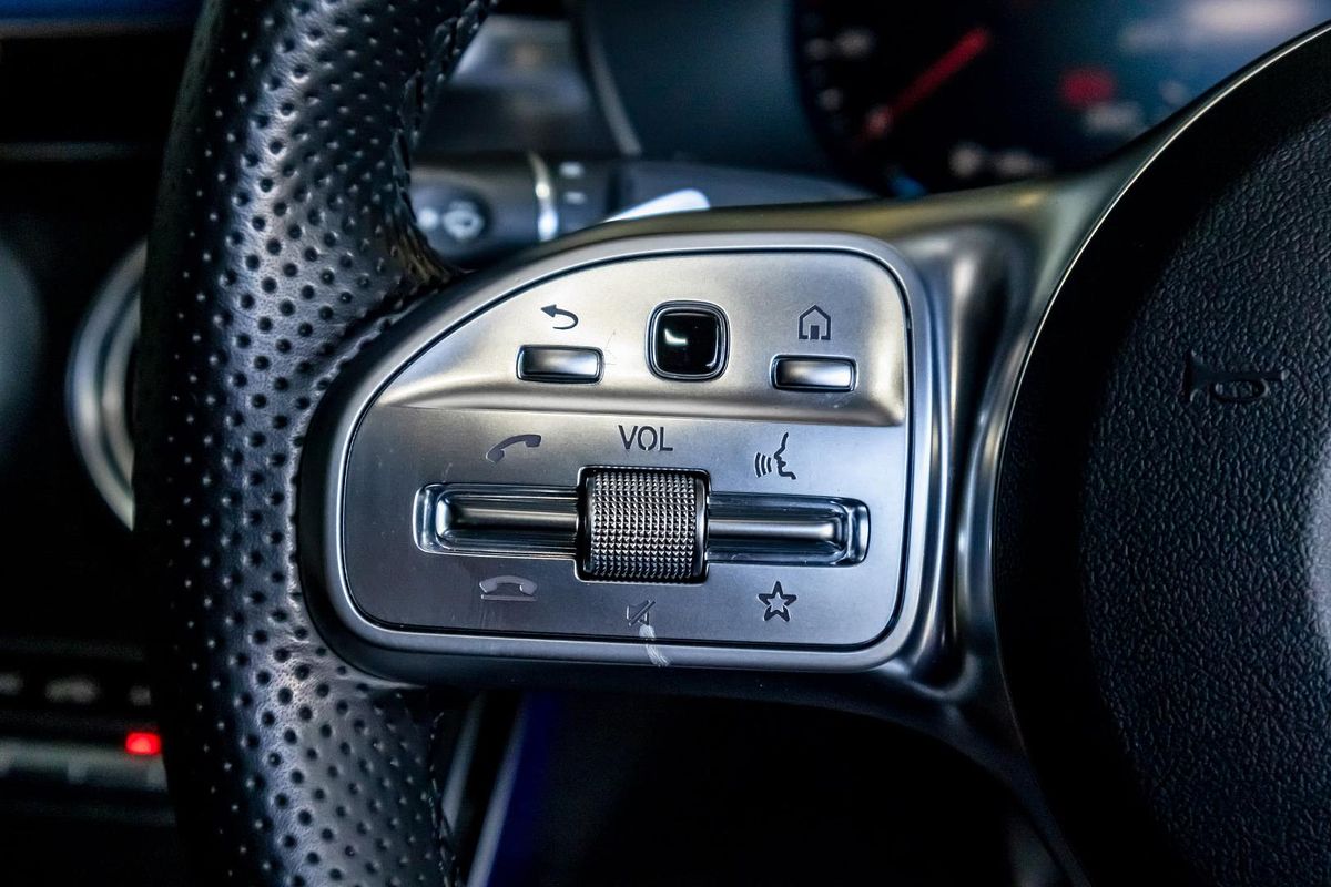 C205 802MY C300 Coupe 2dr 9G-T RONIC 9sp 2.0T