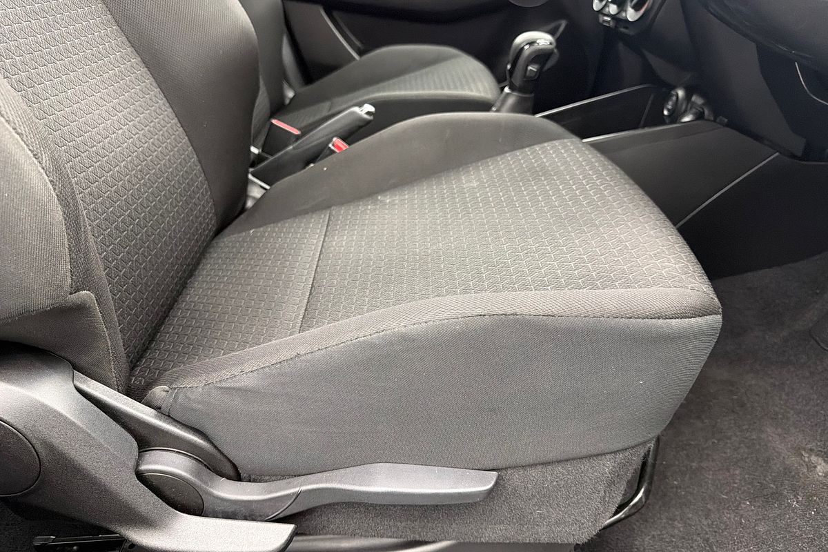 2018 Suzuki Swift GL Navigator AZ
