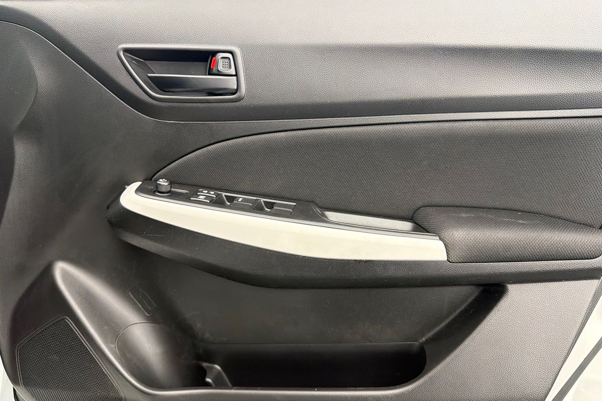 2018 Suzuki Swift GL Navigator AZ