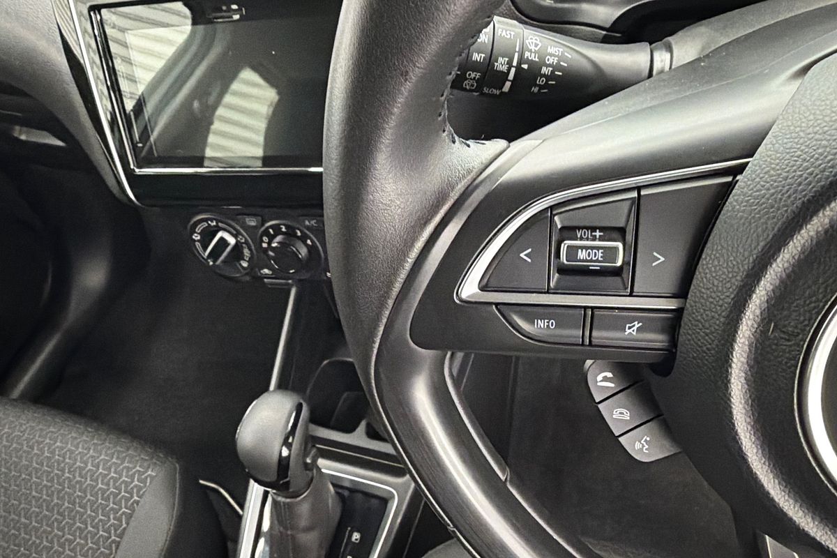 2018 Suzuki Swift GL Navigator AZ
