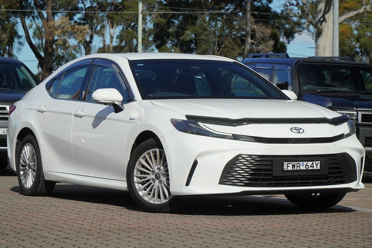 2025 Toyota Camry Ascent AXVH80R