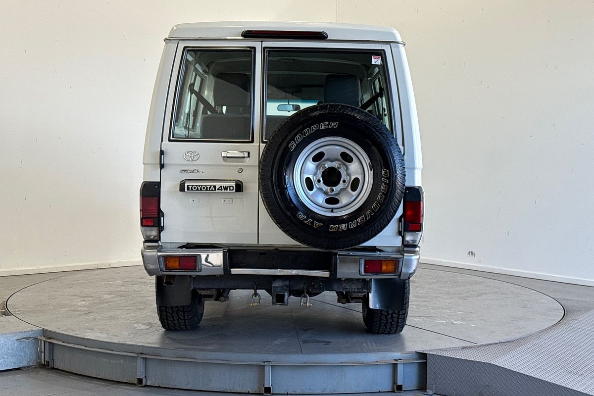 2017 Toyota Landcruiser GXL Troopcarrier VDJ78R