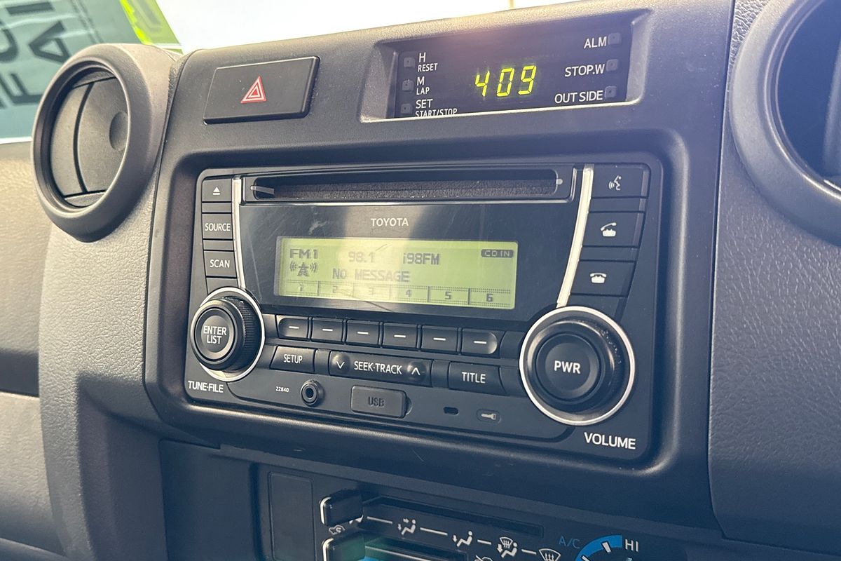 2017 Toyota Landcruiser GXL Troopcarrier VDJ78R