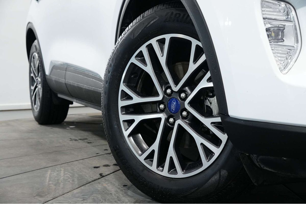 2021 Ford Escape ZH