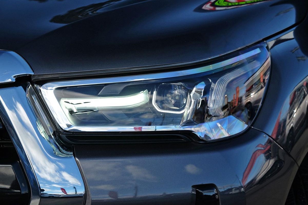 2023 Toyota Hilux SR5 GUN126R 4X4