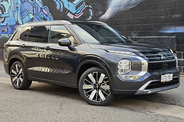 2025 Mitsubishi Outlander Exceed Tourer ZM