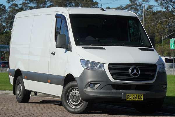 2022 Mercedes-Benz Sprinter 317CDI VS30 MWB Low Roof